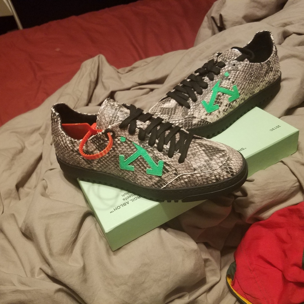 Exclusive , authentic  off white snakeskin